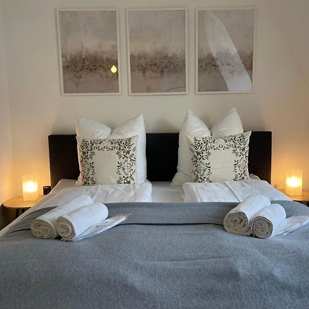 Raha Apartments - Modernes Studio-Apartment - Hbf - Gratis Parkplatz Erfurt Exteriör bild