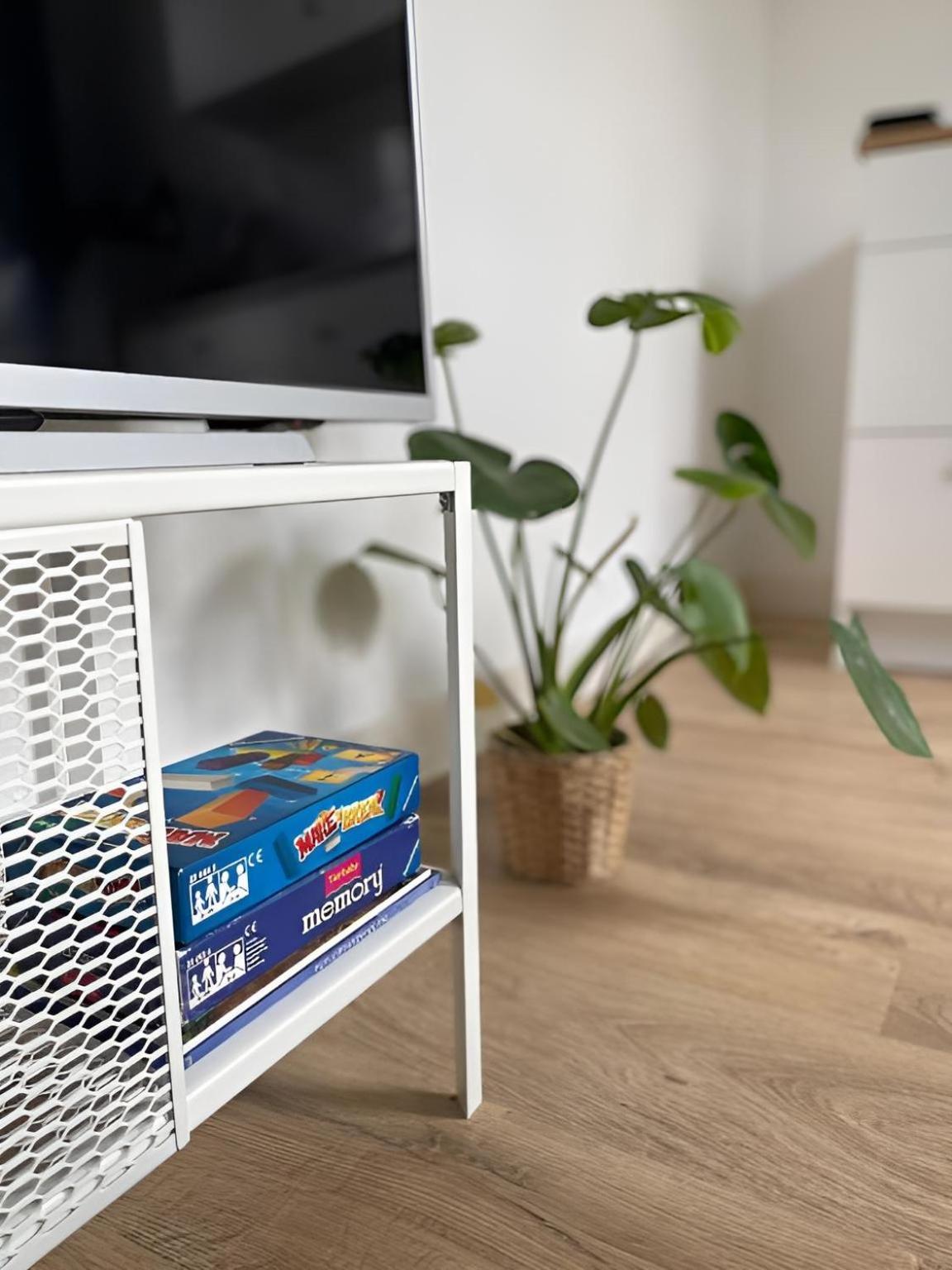 Raha Apartments - Modernes Studio-Apartment - Hbf - Gratis Parkplatz Erfurt Exteriör bild